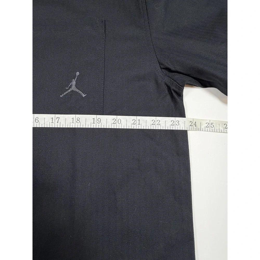 Nike Air Jordan Essential Statement Button-Down Shirt FV7446-010 Men's Size M